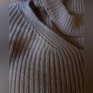Sweater covered neck